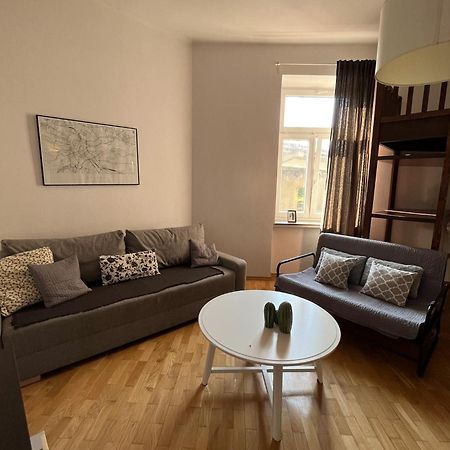 Downtown Apartment B Краків Екстер'єр фото