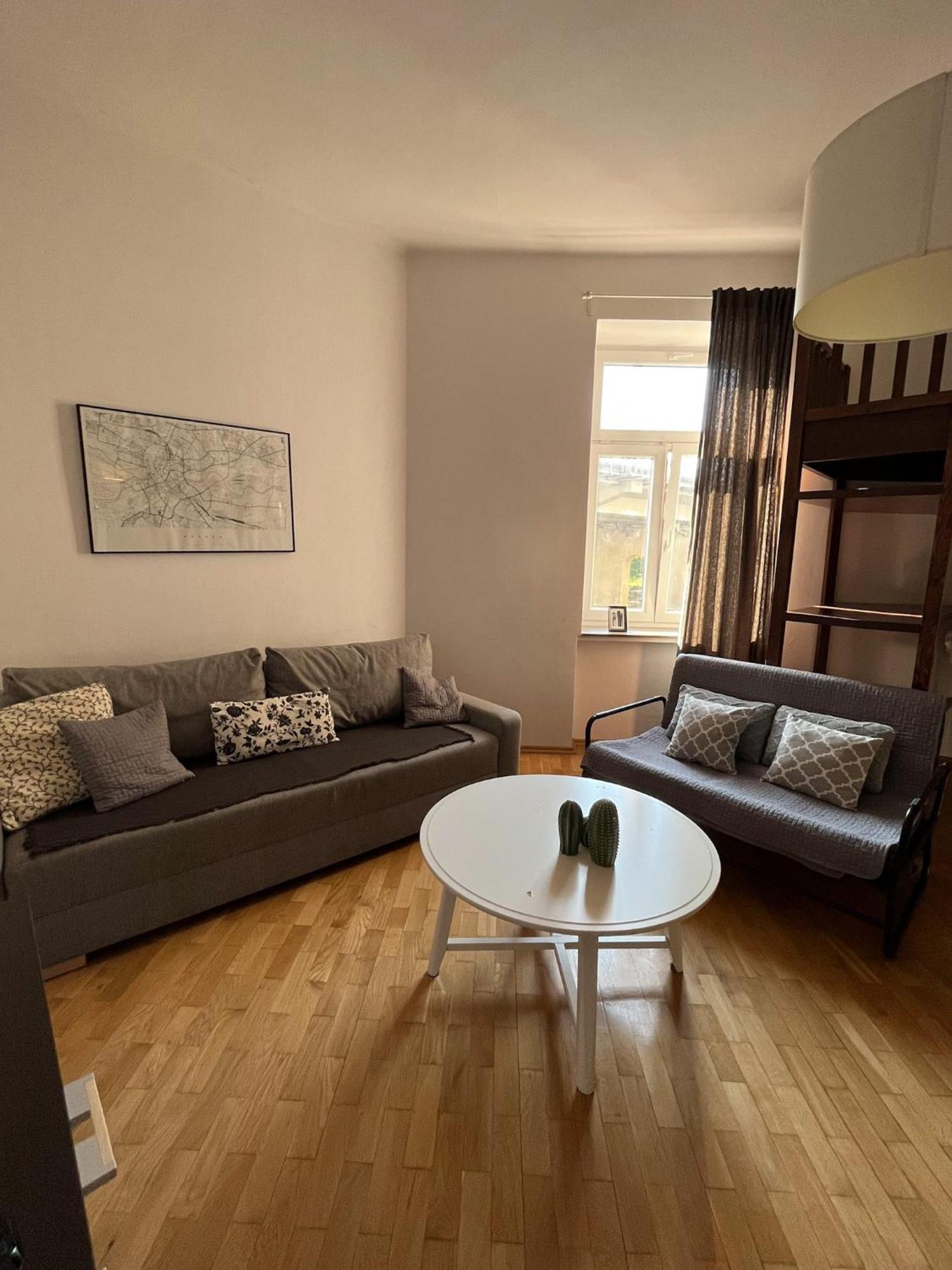 Downtown Apartment B Краків Екстер'єр фото