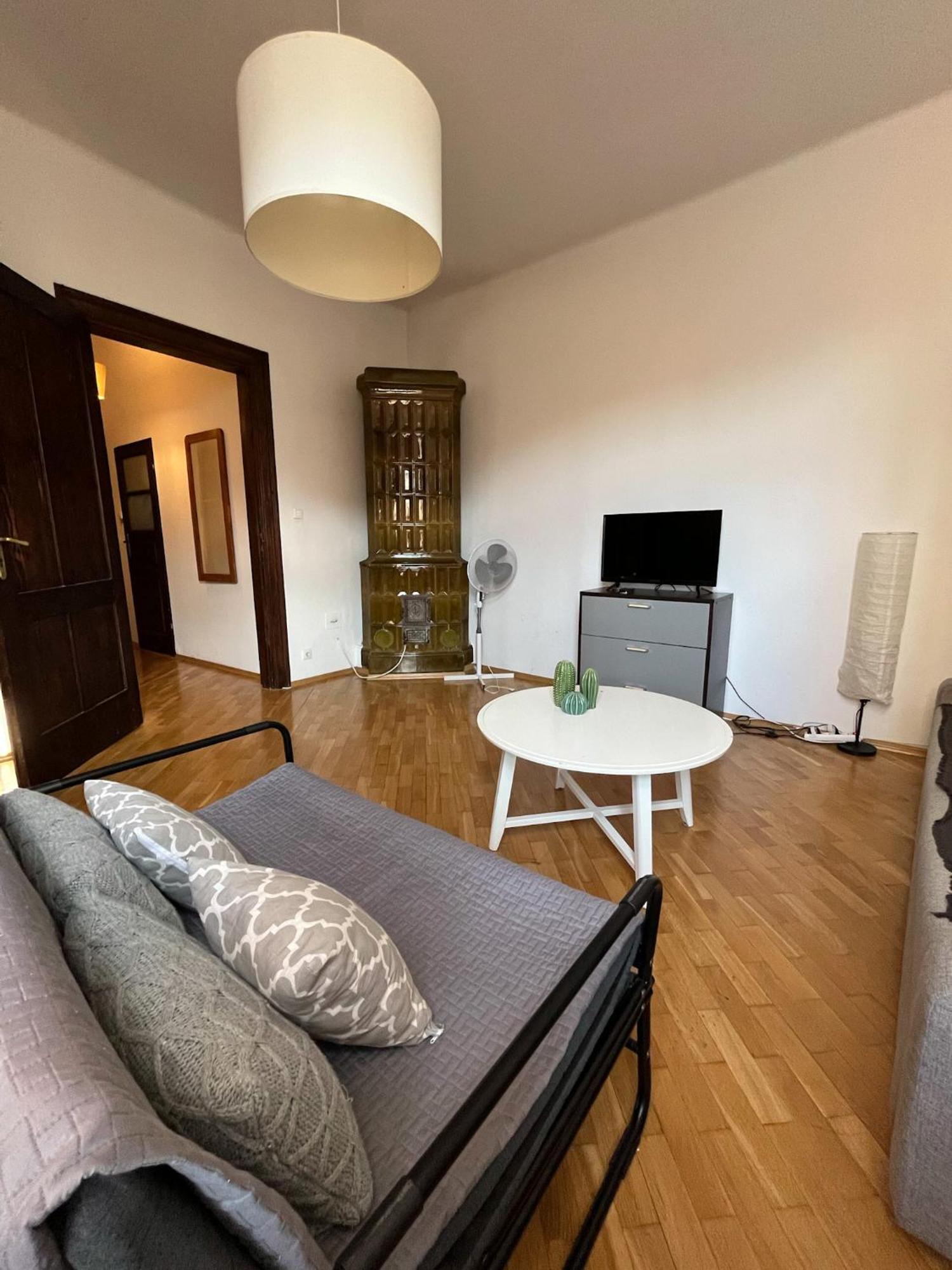 Downtown Apartment B Краків Екстер'єр фото